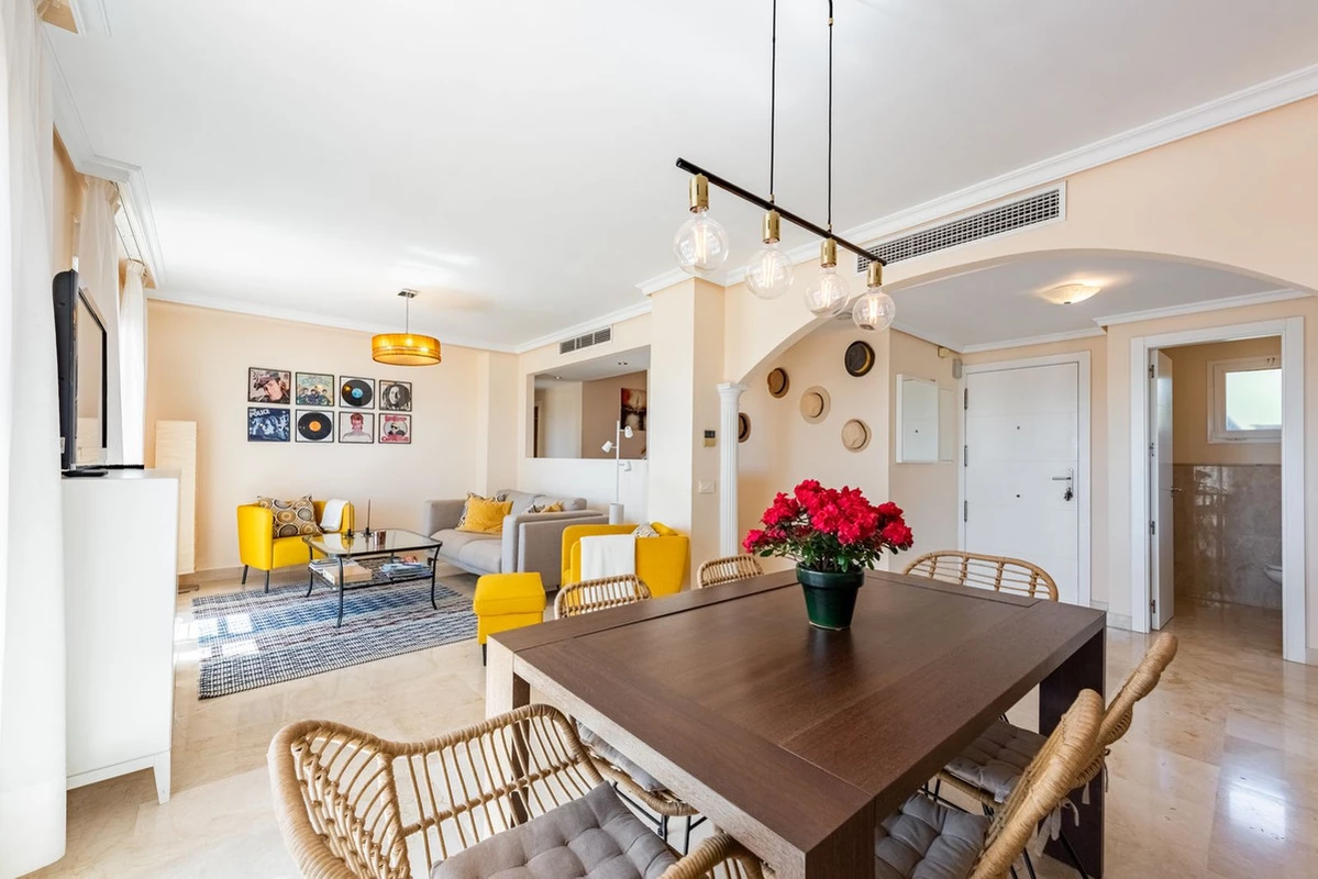 7-aa4cc561180b369757c0bb4af9886cd3