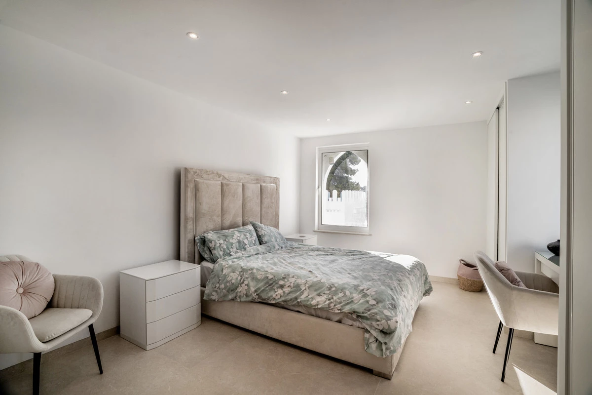 9-467d0cee5b725f3ef65f102a0c2e69c0