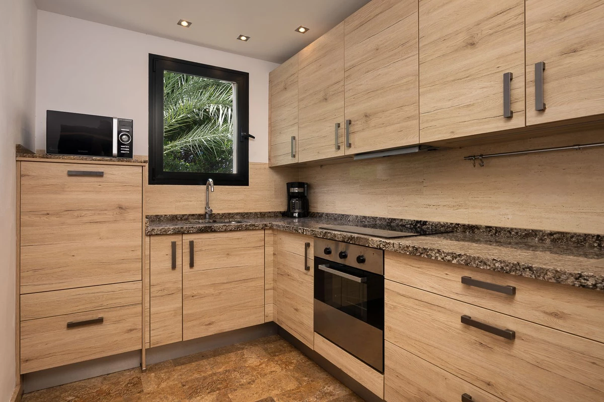 3-e898b2bb2a2fdfd06d2c39894dce8316