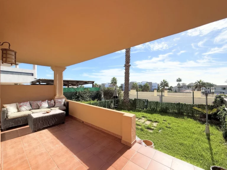 R5218369 | Townhouse in Estepona – € 420,000 – 3 beds, 3 baths