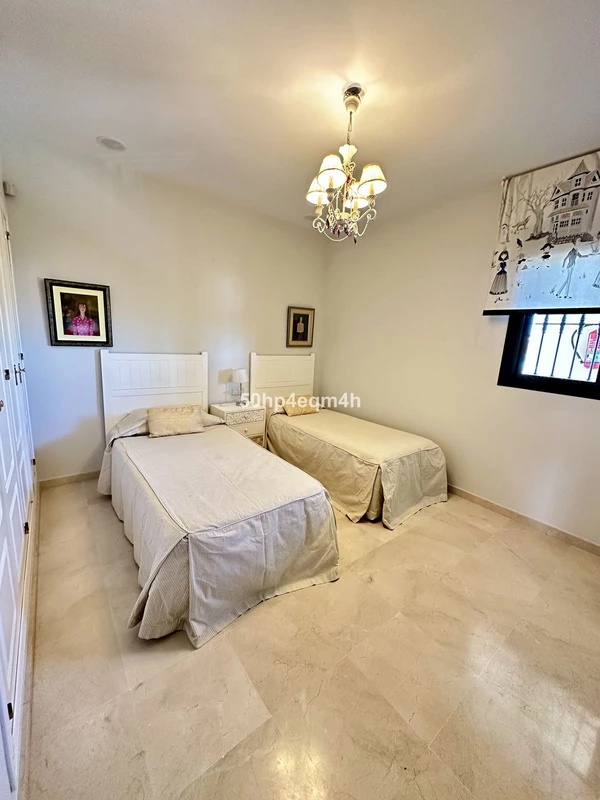 8-e64a9055bba3e77ac8aca3b893cdf826