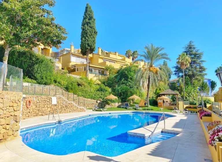 R3752761 | Townhouse in Marbella – € 695,000 – 3 beds, 2.5 baths