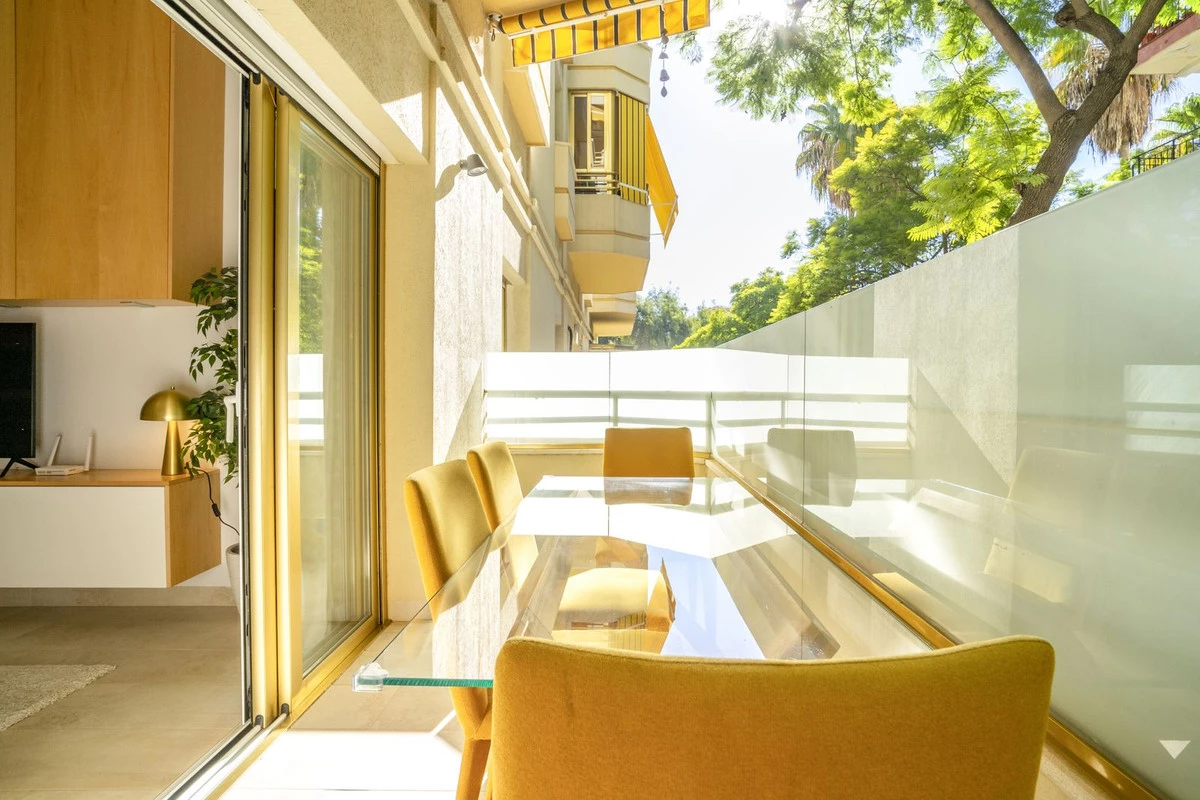 1-7980e48d732b6fc85c14b43b94d2aa54