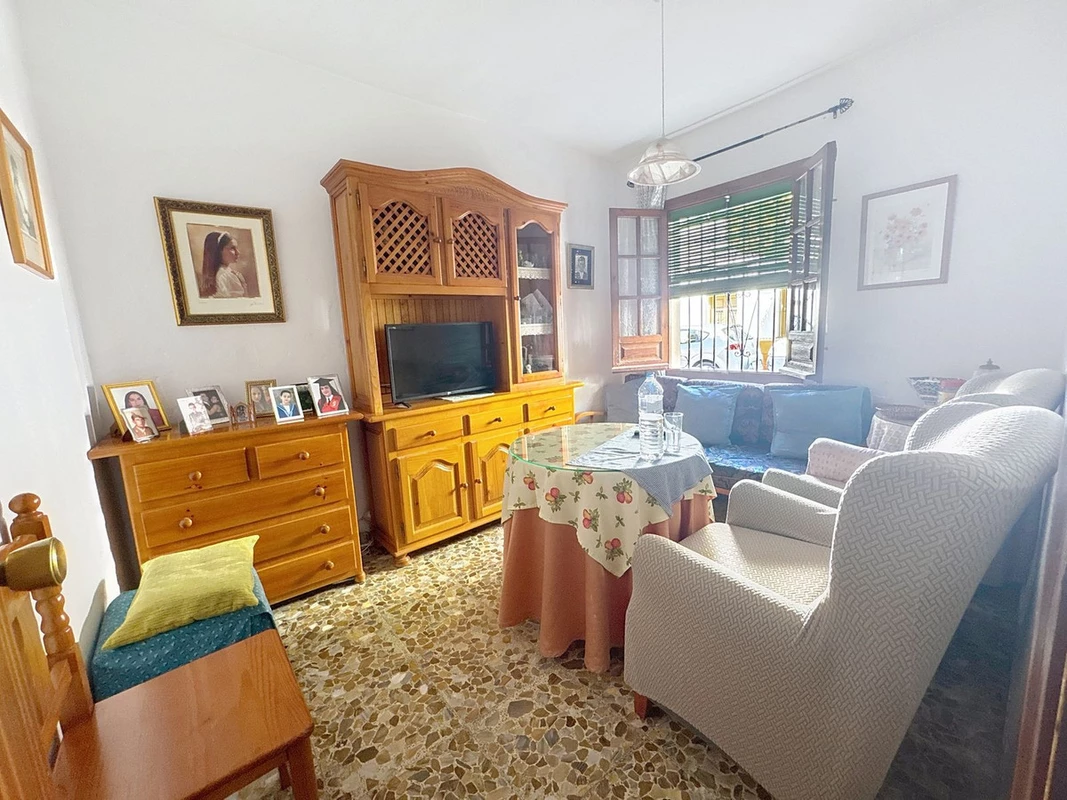 2-5bd7b9d04b45e33852eaf0ec6670150d