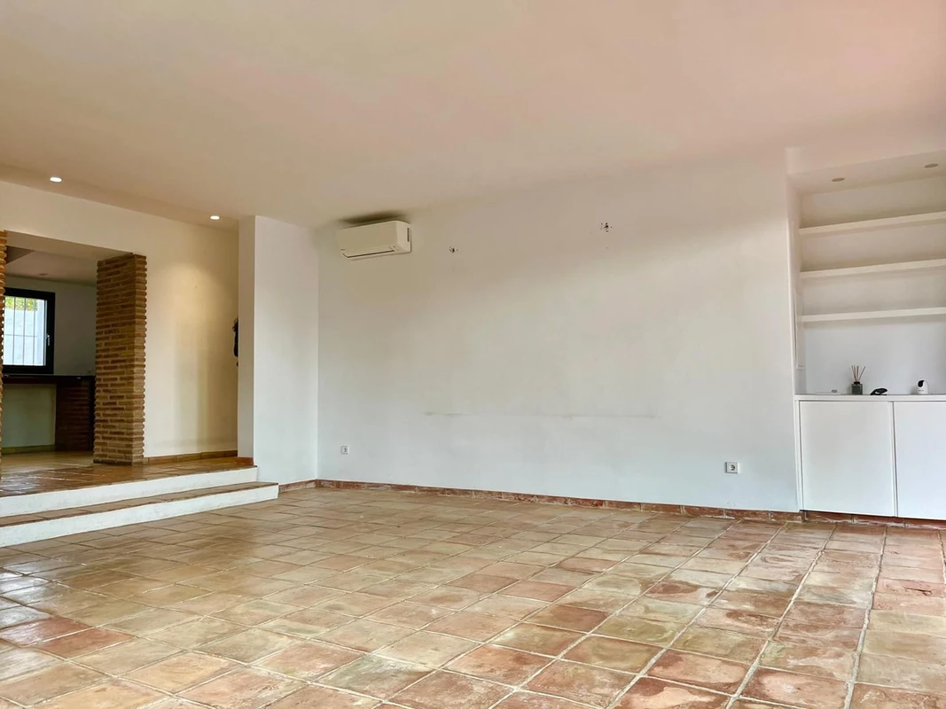 2-5bd7b9d04b45e33852eaf0ec6670150d