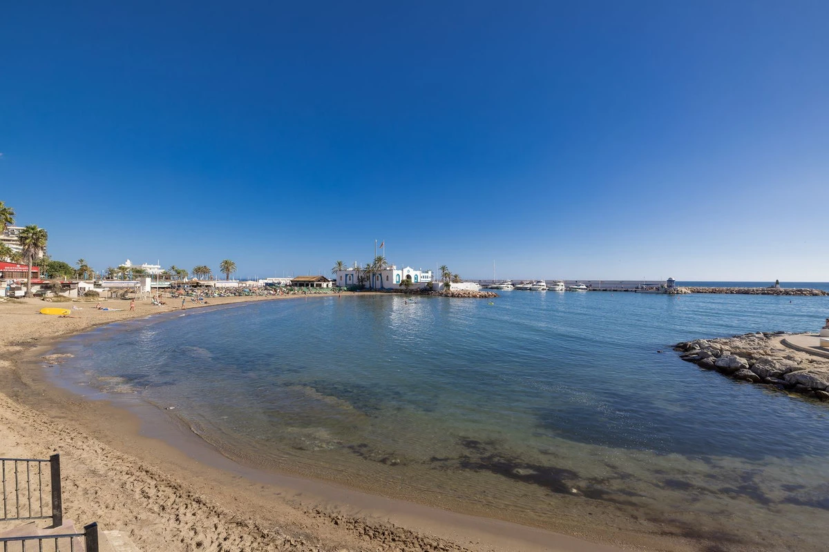 7-aa4cc561180b369757c0bb4af9886cd3