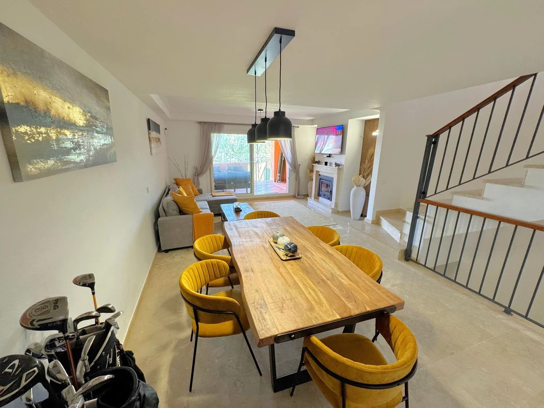 9-467d0cee5b725f3ef65f102a0c2e69c0