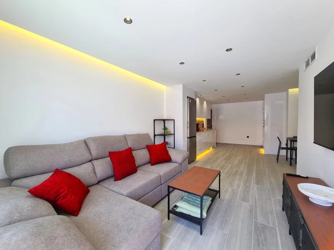 2-5bd7b9d04b45e33852eaf0ec6670150d