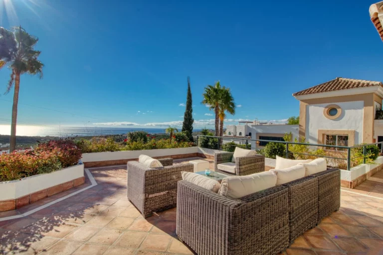 1-7980e48d732b6fc85c14b43b94d2aa54