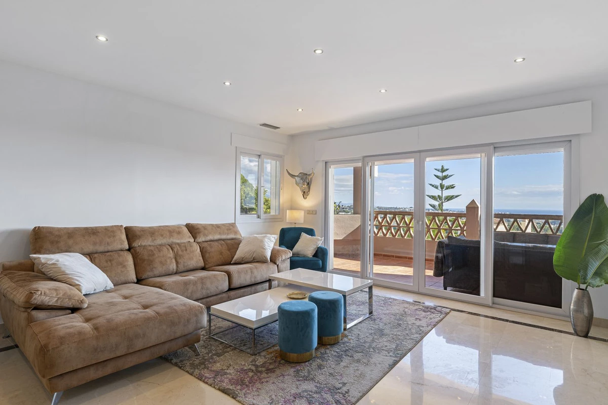 9-467d0cee5b725f3ef65f102a0c2e69c0