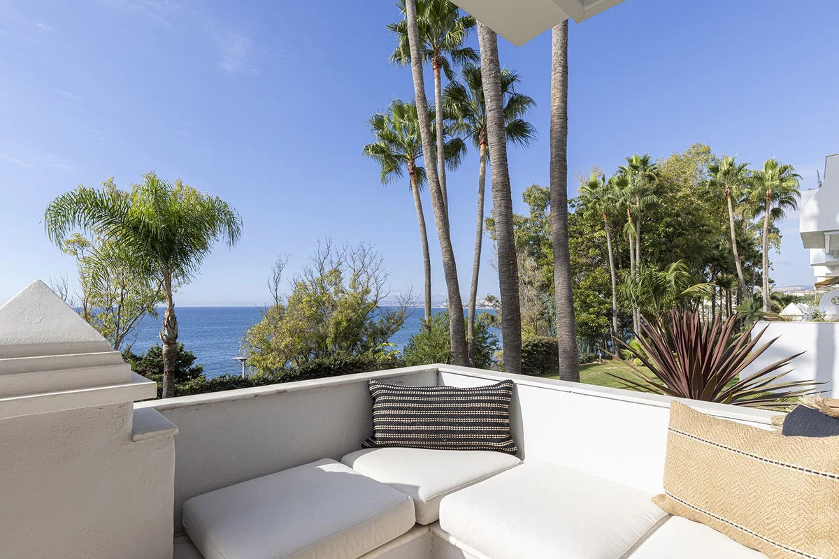 8-e64a9055bba3e77ac8aca3b893cdf826