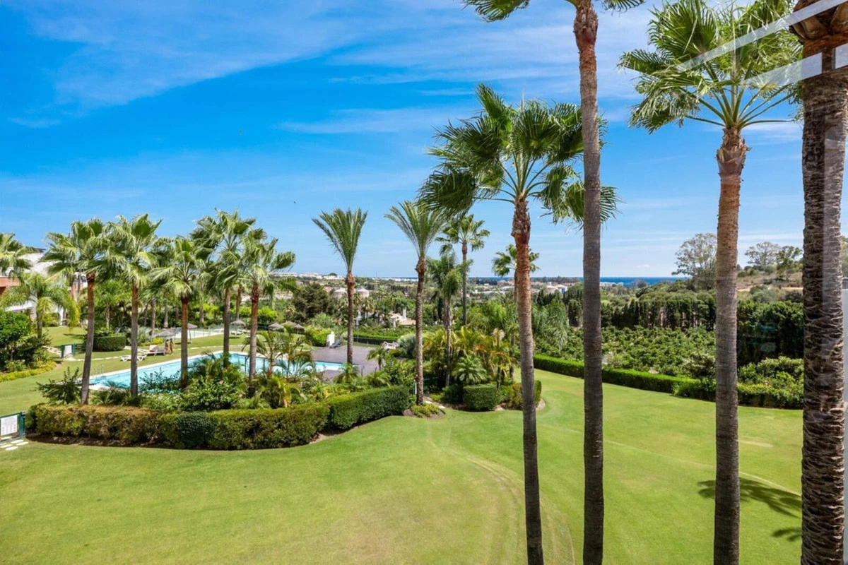 2-5bd7b9d04b45e33852eaf0ec6670150d