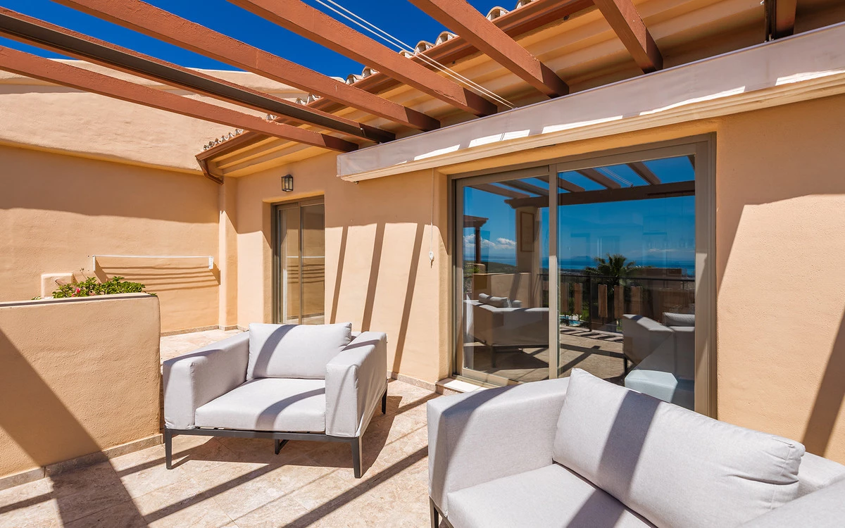 9-467d0cee5b725f3ef65f102a0c2e69c0