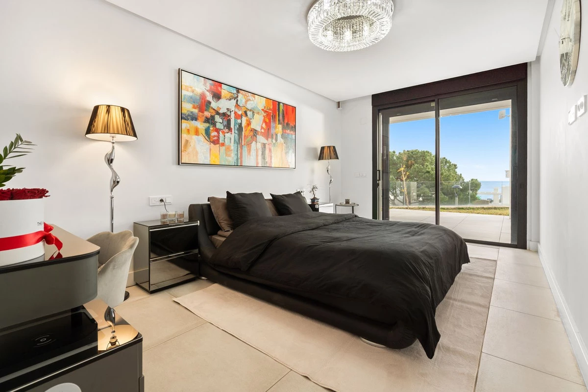 8-e64a9055bba3e77ac8aca3b893cdf826