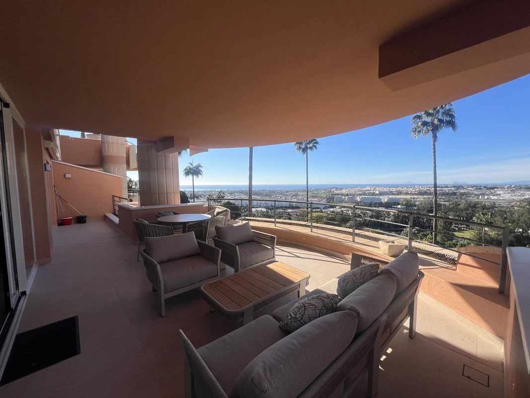 2-5bd7b9d04b45e33852eaf0ec6670150d