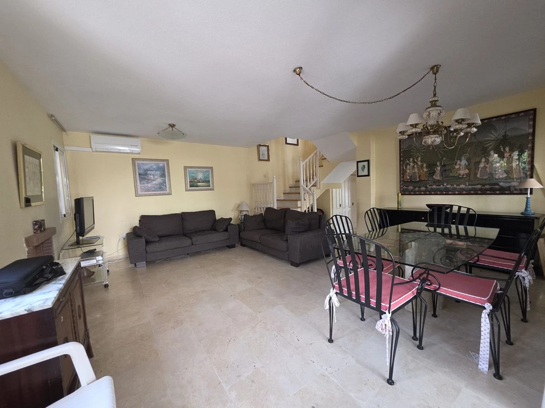 7-aa4cc561180b369757c0bb4af9886cd3