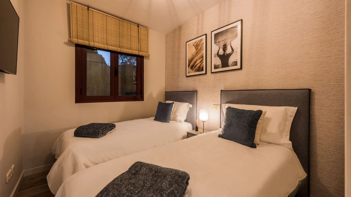 8-e64a9055bba3e77ac8aca3b893cdf826