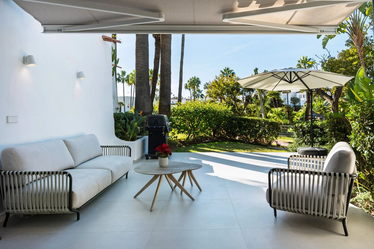 2-5bd7b9d04b45e33852eaf0ec6670150d