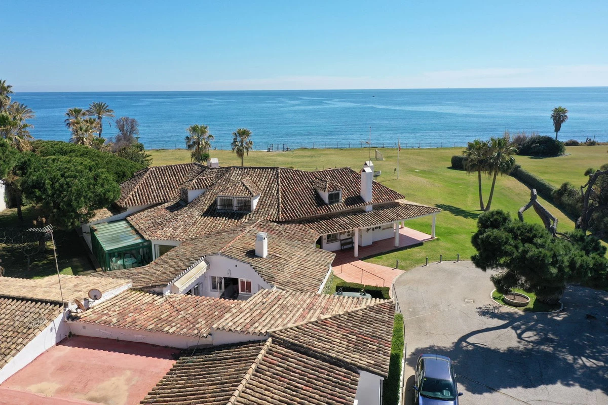 4-c23c0f86247804fa50226aecd8b0b2c8