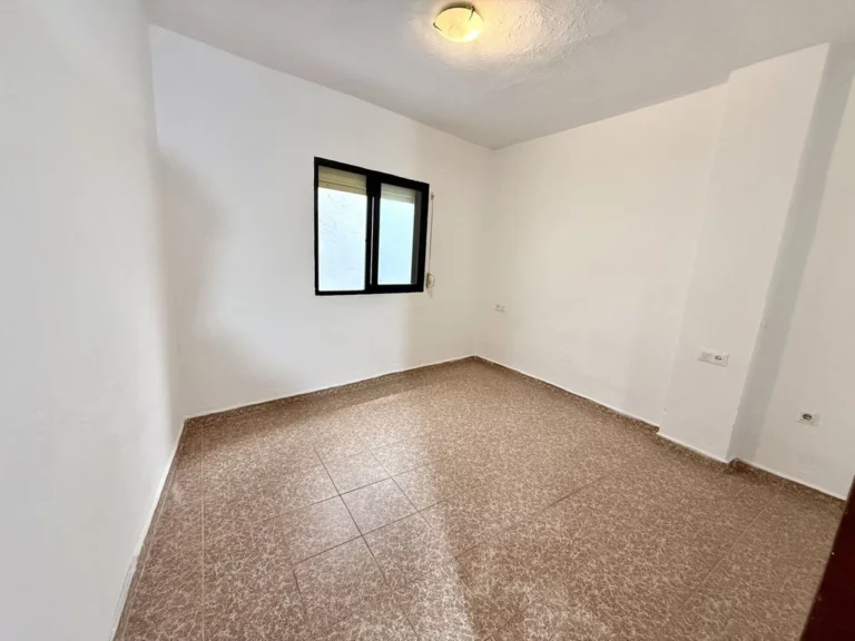 1-7980e48d732b6fc85c14b43b94d2aa54