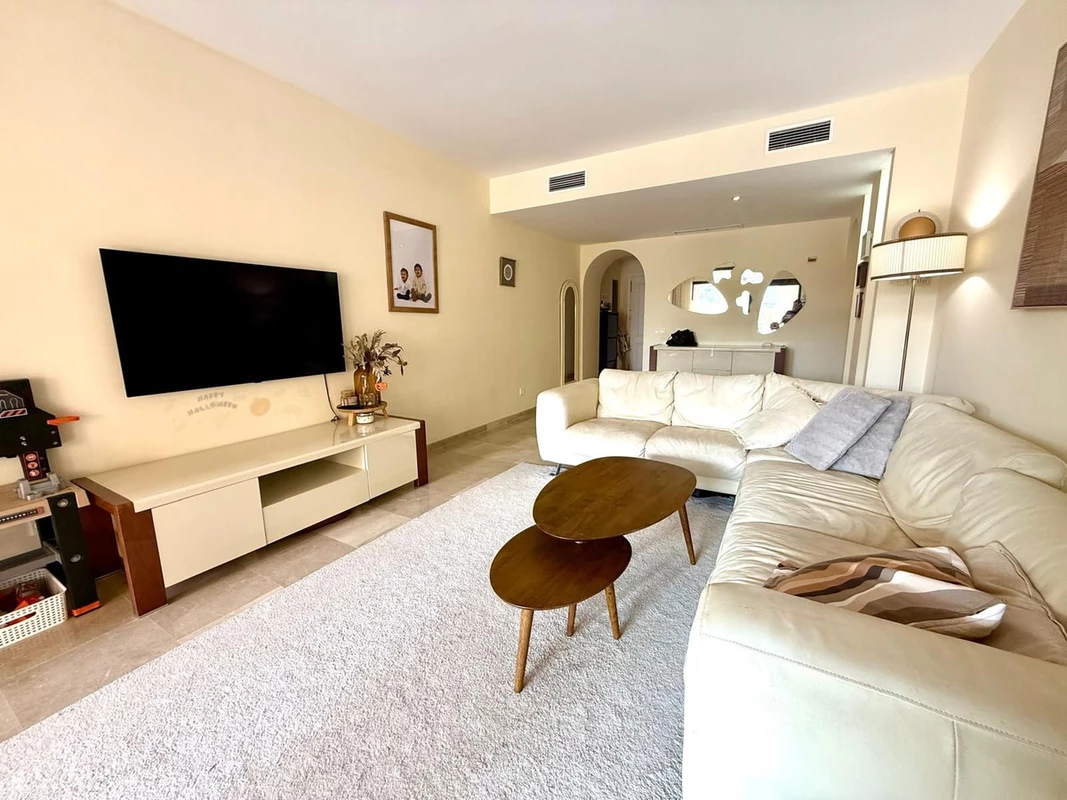 9-467d0cee5b725f3ef65f102a0c2e69c0