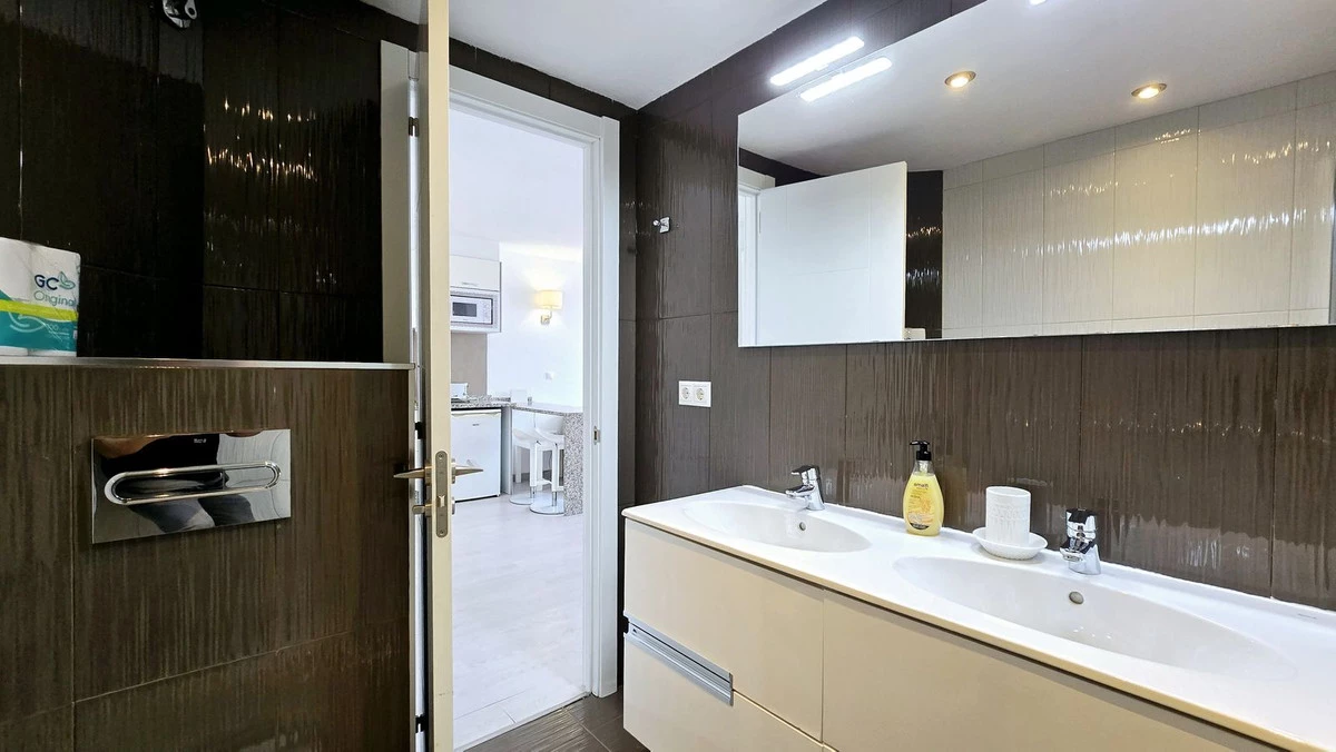 9-467d0cee5b725f3ef65f102a0c2e69c0