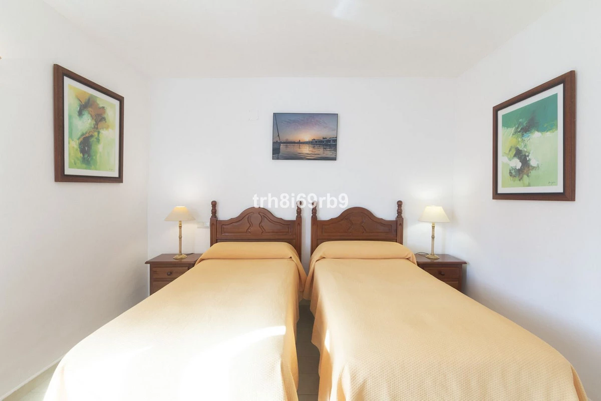 9-467d0cee5b725f3ef65f102a0c2e69c0