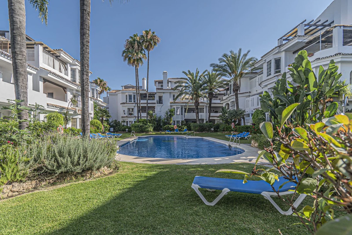 1-7980e48d732b6fc85c14b43b94d2aa54