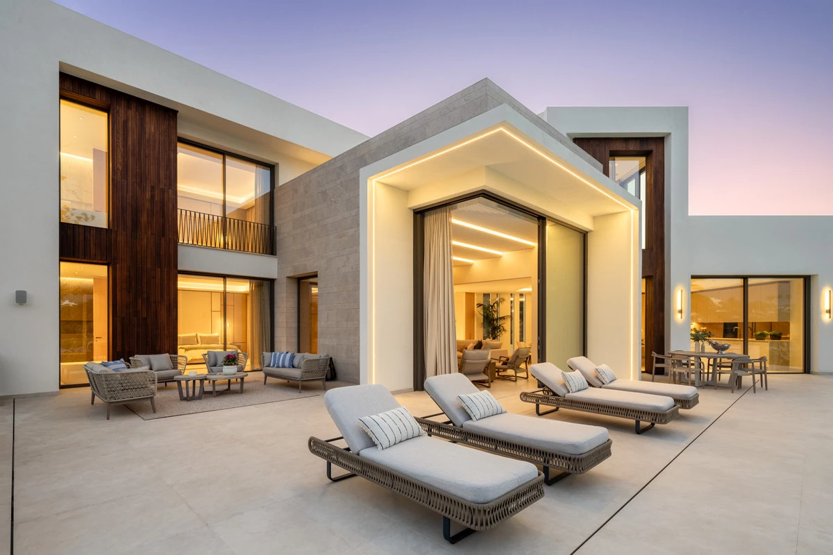 2-5bd7b9d04b45e33852eaf0ec6670150d