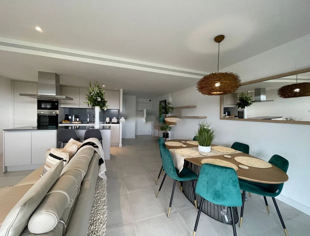 7-aa4cc561180b369757c0bb4af9886cd3