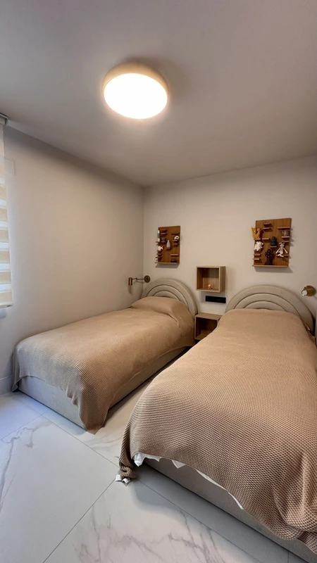 8-e64a9055bba3e77ac8aca3b893cdf826