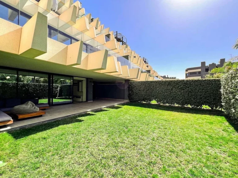 1-7980e48d732b6fc85c14b43b94d2aa54