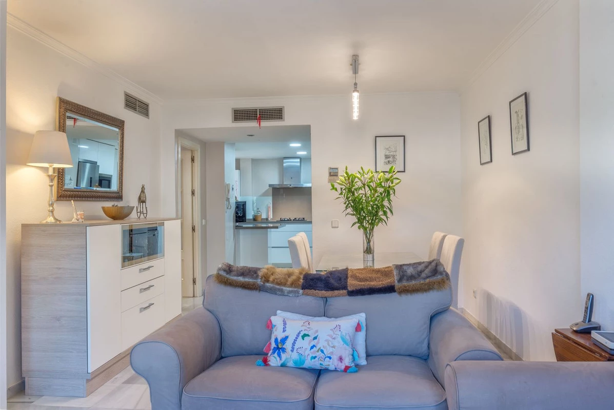 8-e64a9055bba3e77ac8aca3b893cdf826