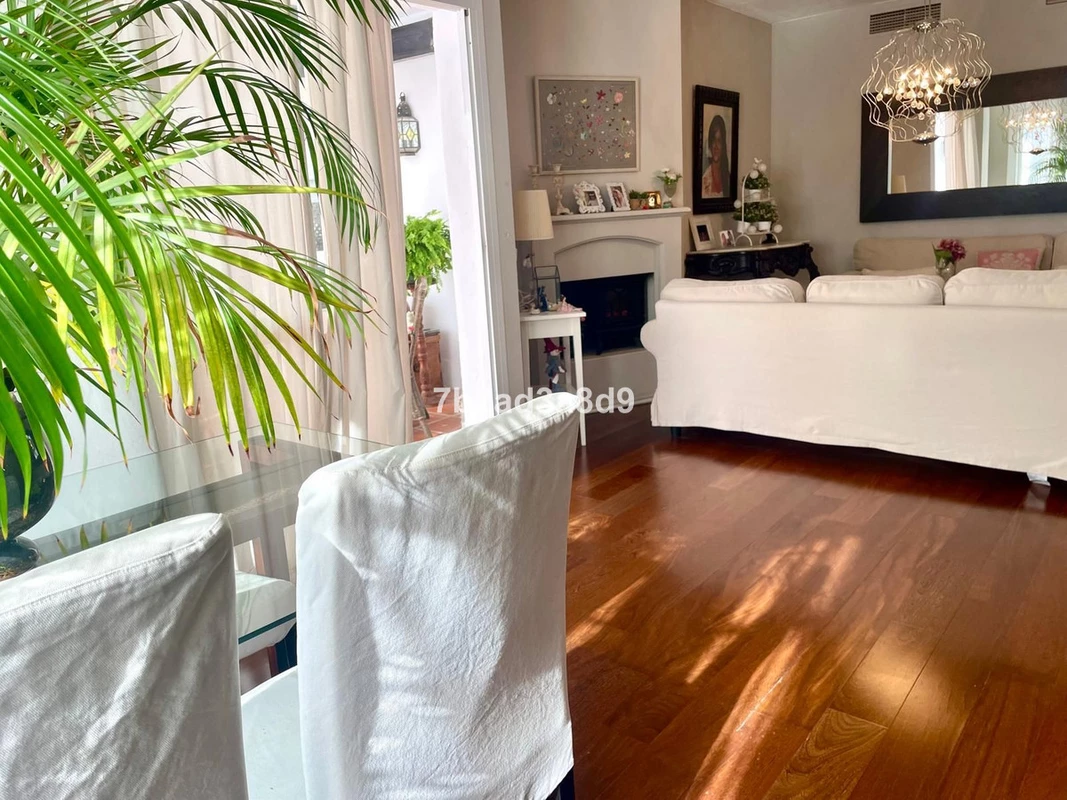 7-aa4cc561180b369757c0bb4af9886cd3