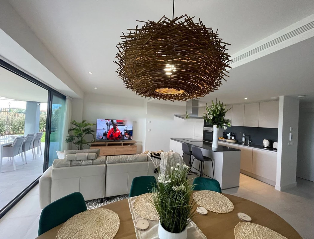 9-467d0cee5b725f3ef65f102a0c2e69c0