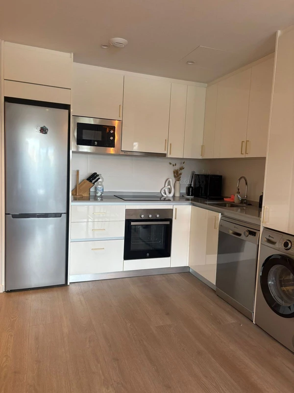 8-e64a9055bba3e77ac8aca3b893cdf826