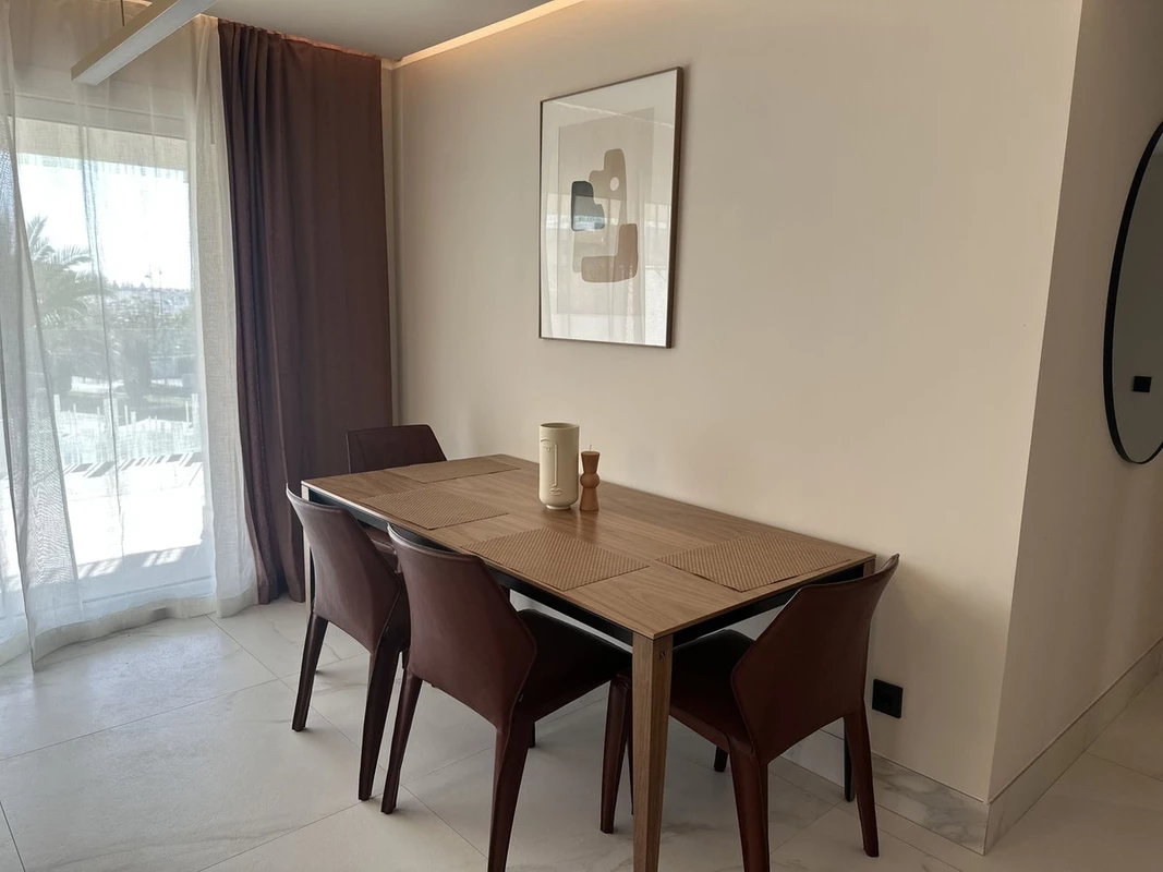 7-aa4cc561180b369757c0bb4af9886cd3