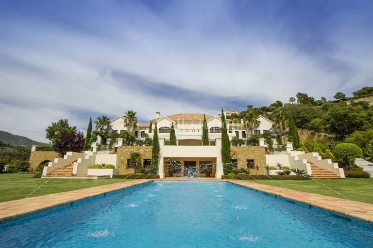 5108HFV | Villa in Benahavis – € 11,800,000 – 10 beds, 10 baths