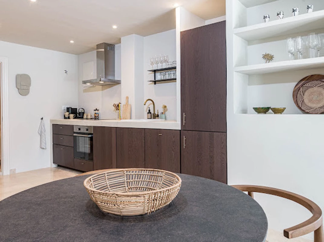 9-467d0cee5b725f3ef65f102a0c2e69c0