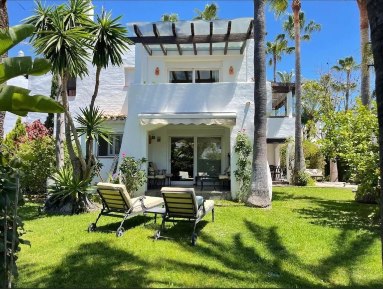 1-7980e48d732b6fc85c14b43b94d2aa54