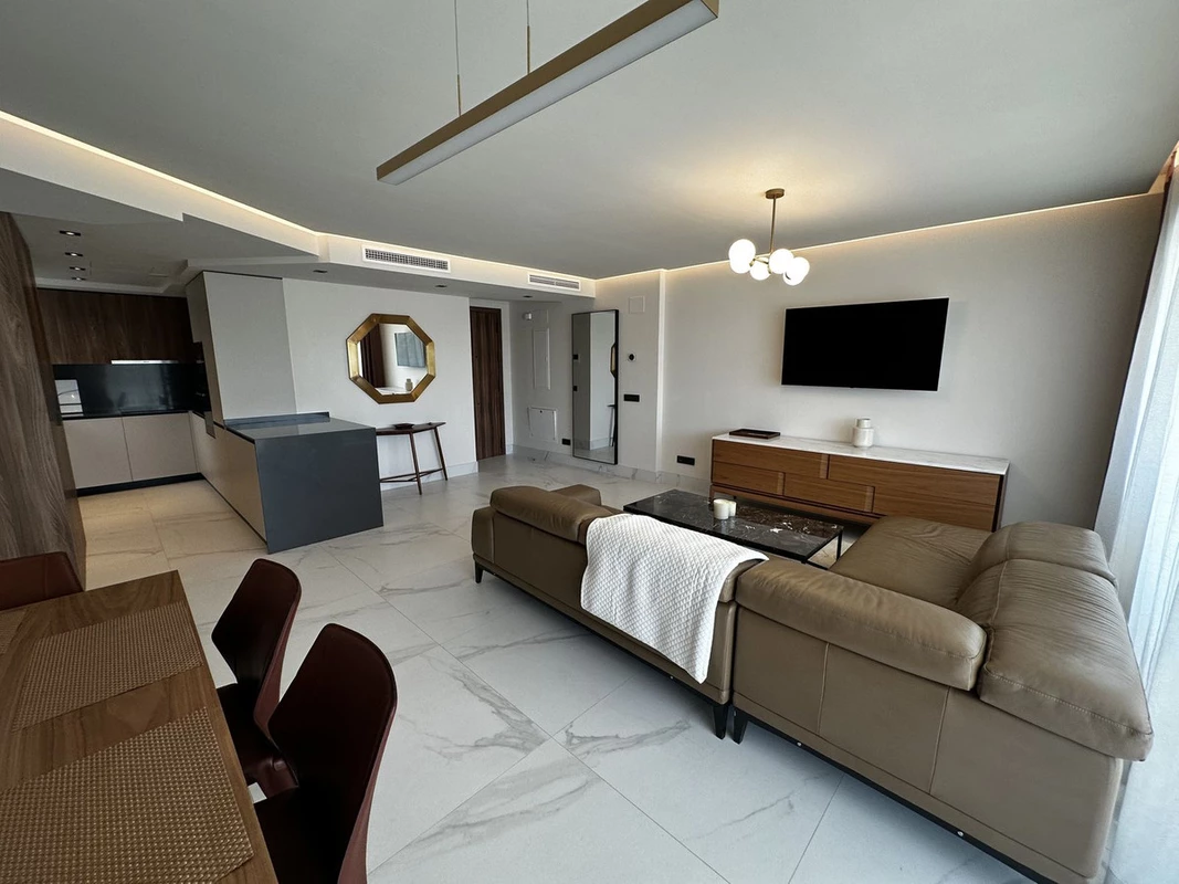 2-5bd7b9d04b45e33852eaf0ec6670150d