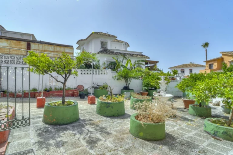 1-7980e48d732b6fc85c14b43b94d2aa54