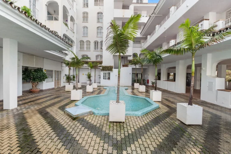 1-7980e48d732b6fc85c14b43b94d2aa54