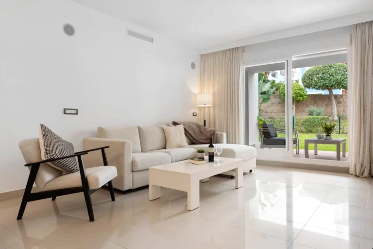 1-7980e48d732b6fc85c14b43b94d2aa54