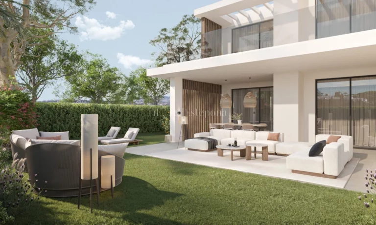 2644HFA | Apartment in Estepona – € 850,000 – 3 beds, 2 baths