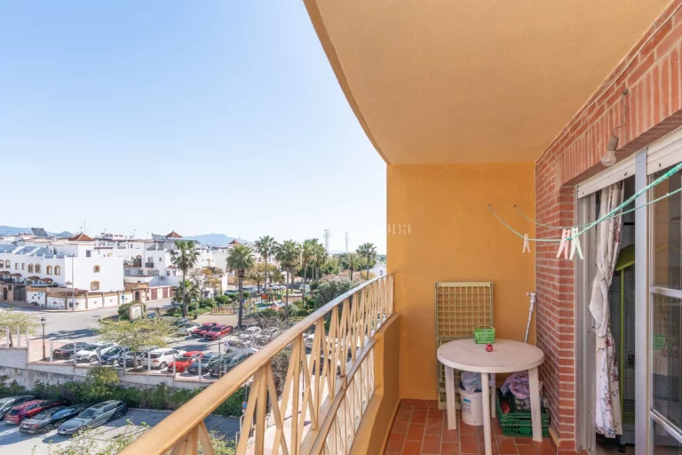 361-12931P | Apartment in Estepona – € 375,000 – 4 beds, 2 baths