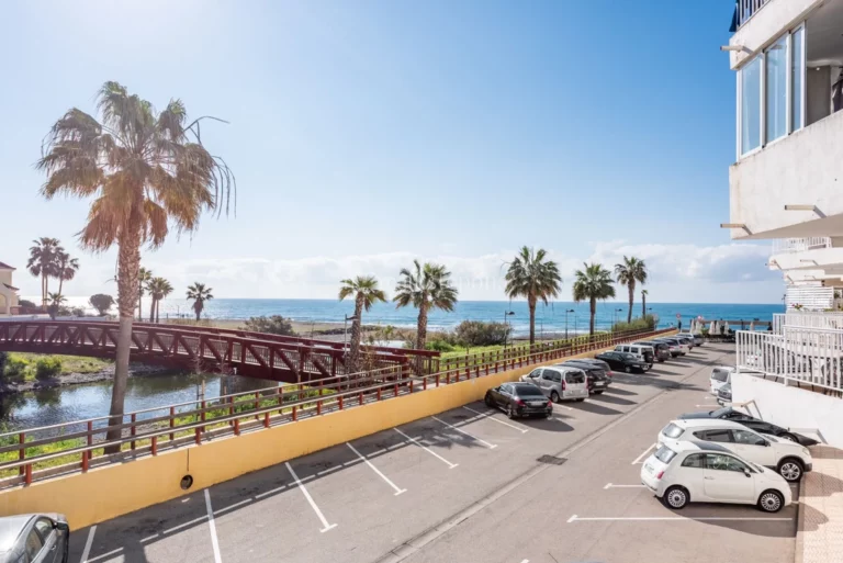 361-12870P | Apartment in San Pedro de Alcantara – € 499,000 – 2 beds, 1 baths