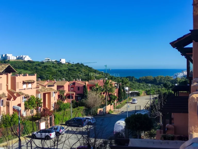 945-00196P | Duplex Penthouse in Casares – € 265,000 – 2 beds, 2 baths