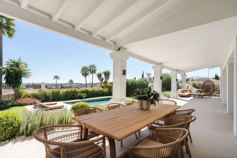 5335HFV | Villa in Nueva Andalucia – € 4,395,000 – 5 beds, 5 baths