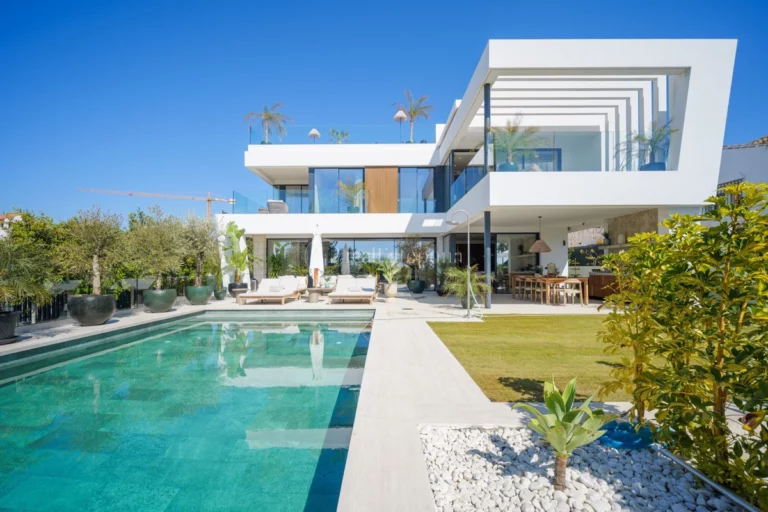 822-00028P | Villa in Marbella East – € 3,750,000 – 4 beds, 4 baths